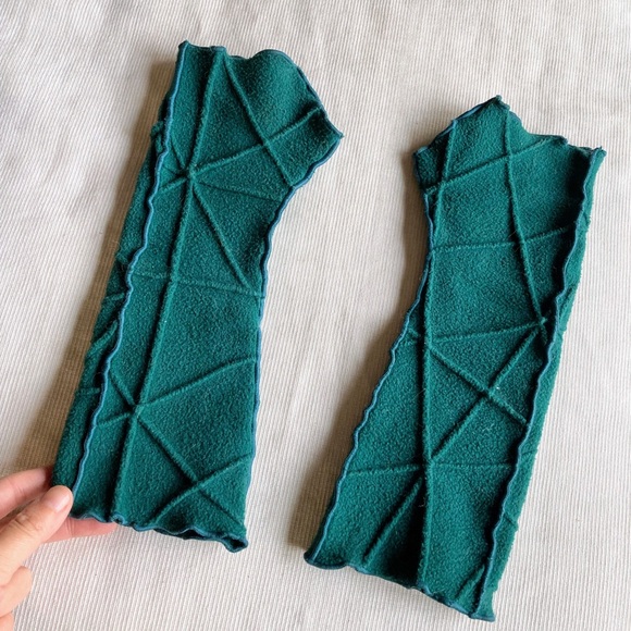 Vintage Green Felt Fingerless Gloves Wrist Warmers Arm Warmers 12” - Picture 3 of 11
